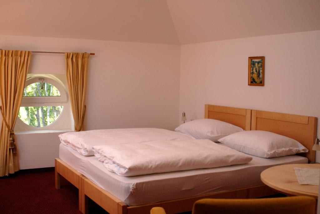 Hotel Dolomiten Collalbo Pokoj fotografie